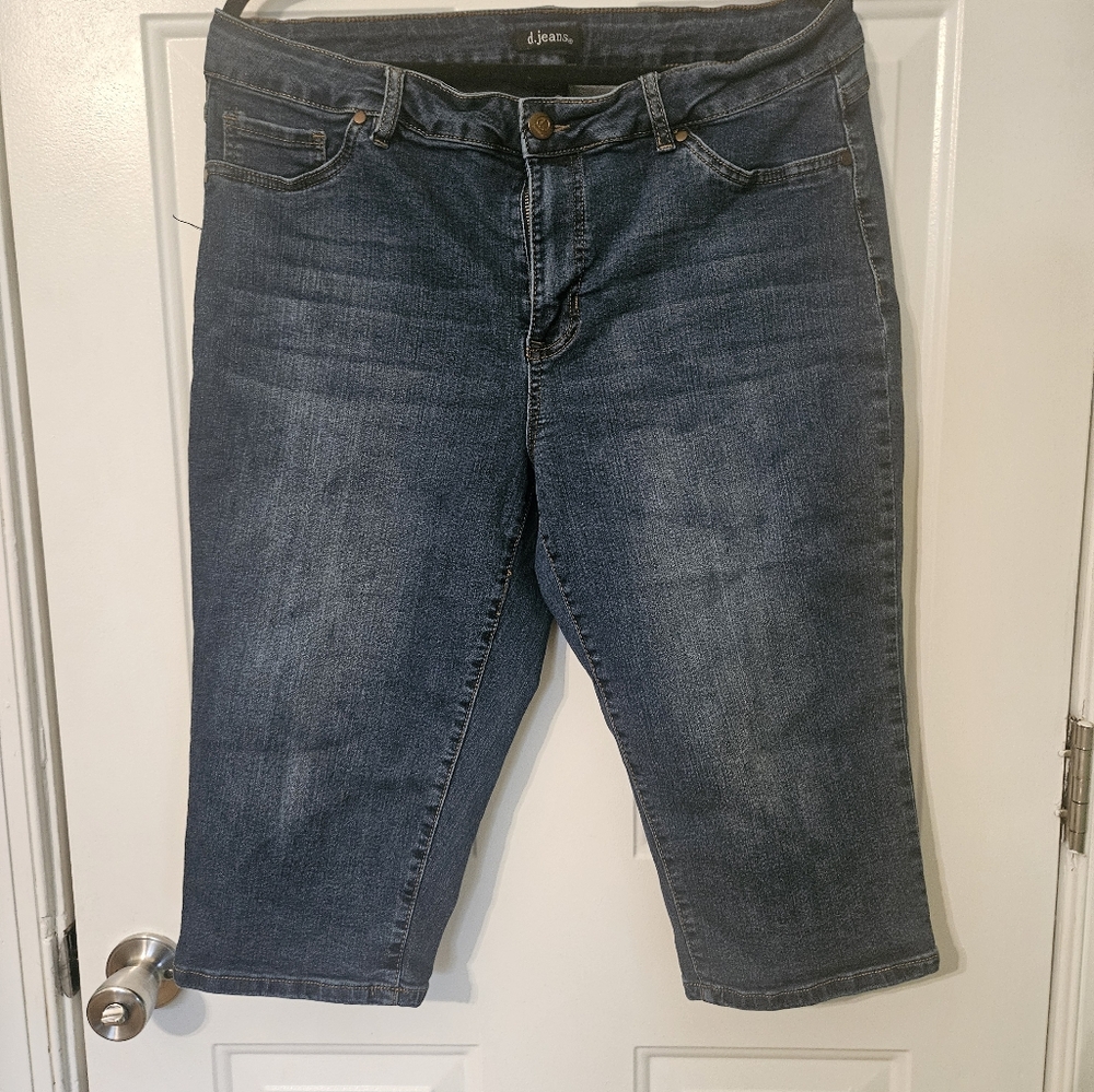 Plus size capri